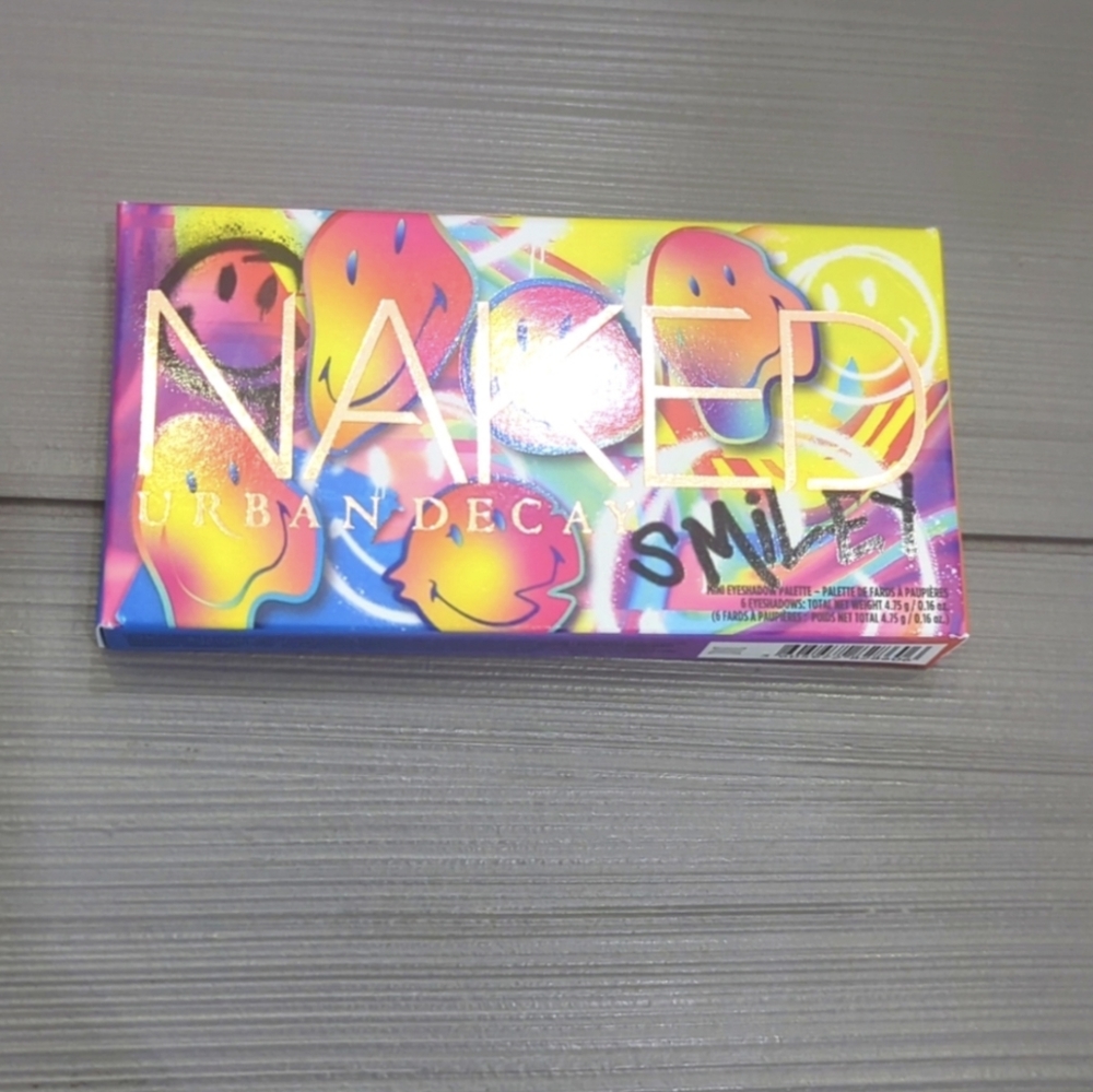 Urban Decay x Smiley Naked Chill Happy Mini Eyeshadow Pallette